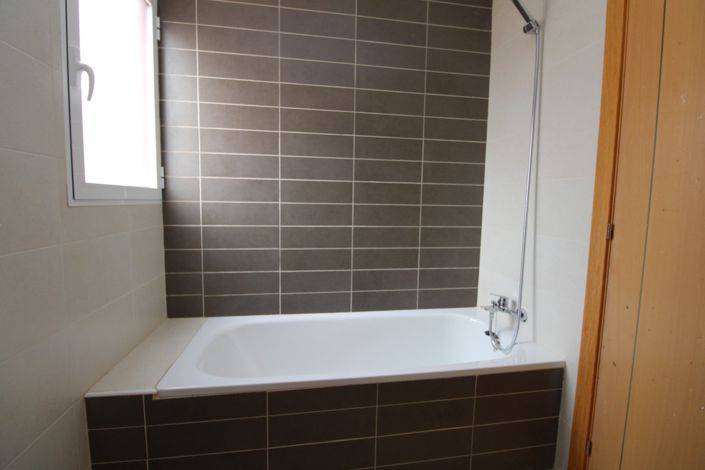 Image No.9-1 Bed Apartment for sale