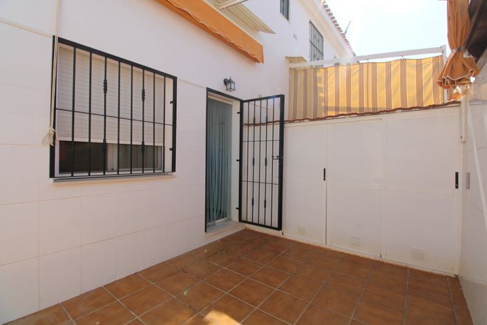Image No.16-3 Bed Townhouse for sale