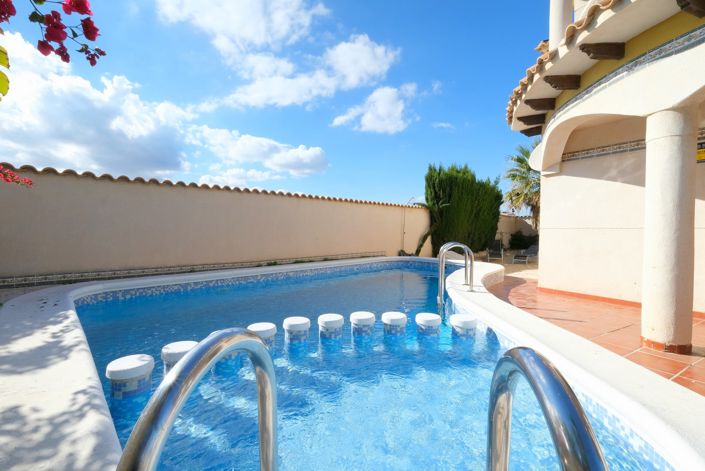 Image No.15-3 Bed Villa for sale