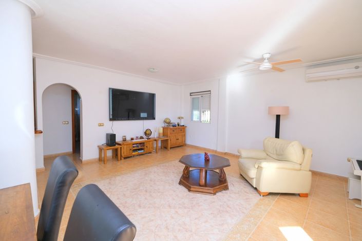 Image No.5-3 Bed Villa for sale