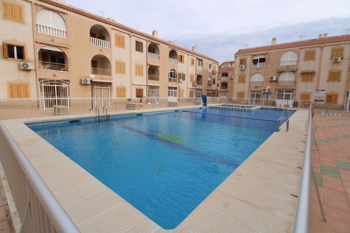 Image No.20-3 Bed Property for sale