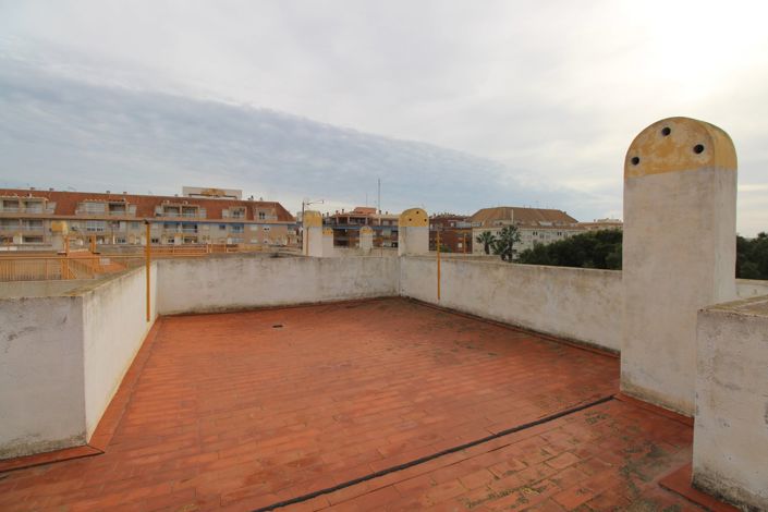 Image No.21-3 Bed Property for sale