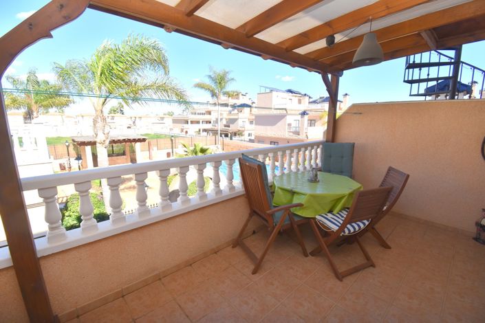 Image No.15-2 Bed Townhouse for sale