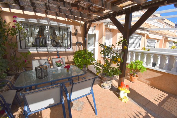 Image No.4-2 Bed Townhouse for sale