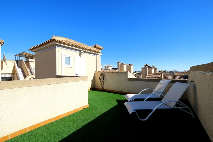 Image No.17-2 Bed Townhouse for sale
