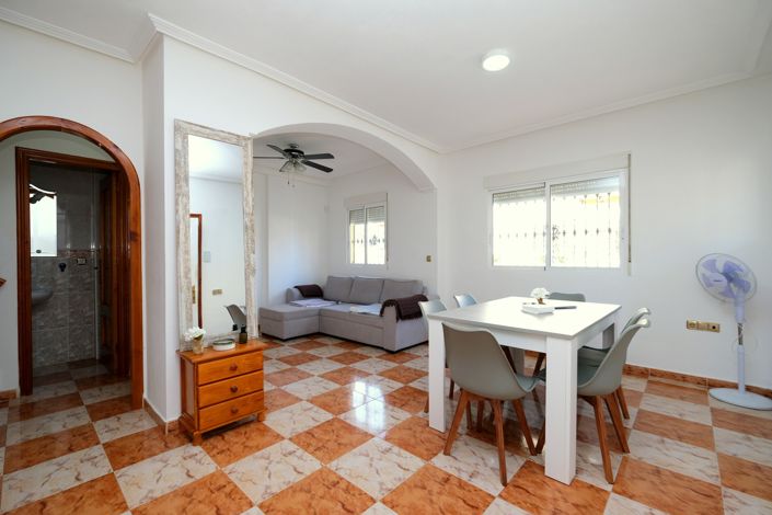 Image No.5-2 Bed Townhouse for sale