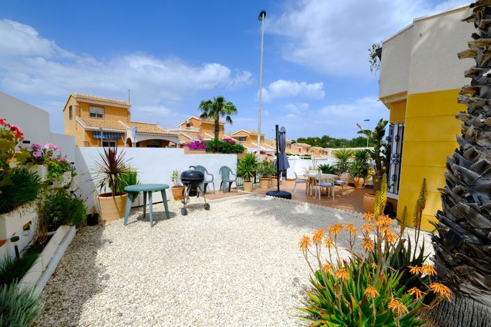 Image No.22-2 Bed Townhouse for sale