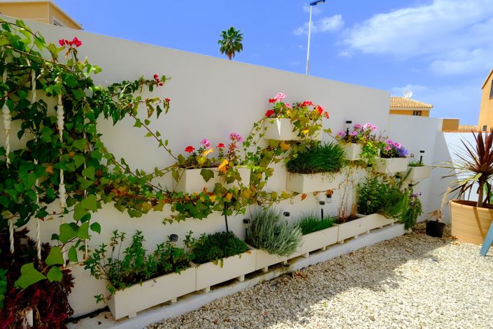 Image No.24-2 Bed Townhouse for sale