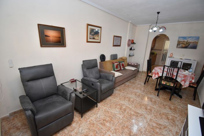 Image No.7-2 Bed Property for sale