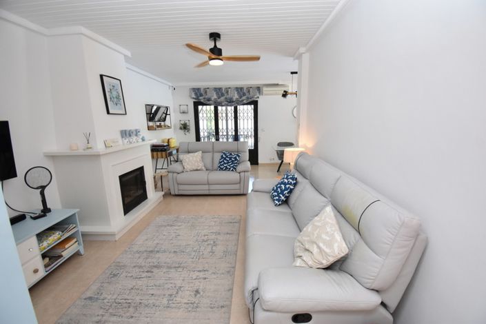 Image No.3-3 Bed Villa for sale