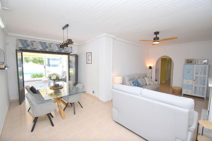 Image No.6-3 Bed Villa for sale