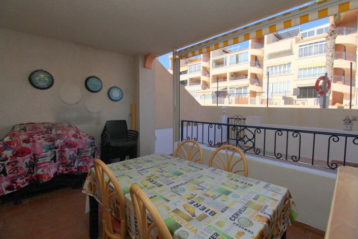 Image No.7-2 Bed Property for sale