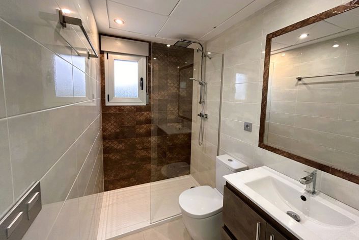 Image No.3-3 Bed Villa for sale