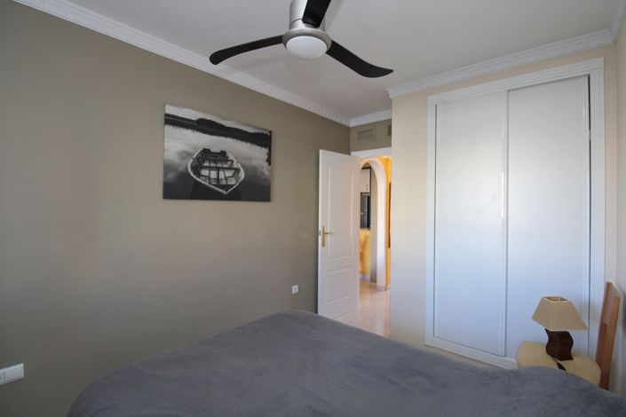 Image No.15-2 Bed Property for sale