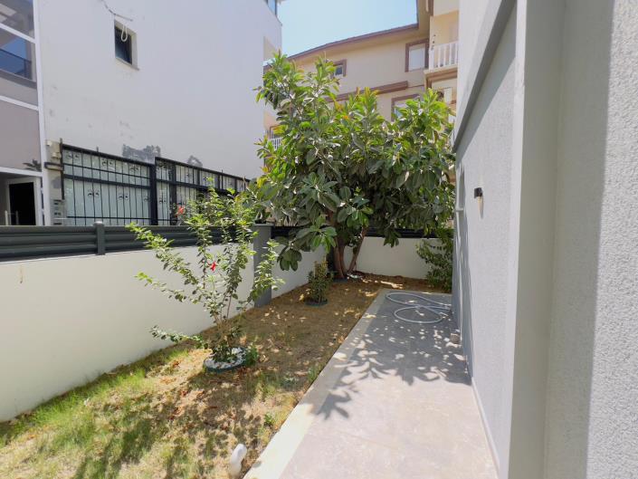 Image No.19-3 Bed Townhouse for sale