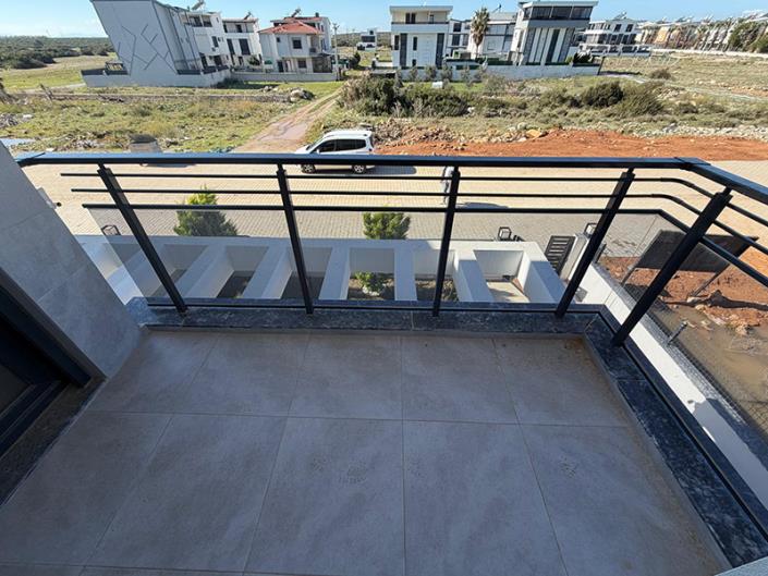 Image No.2-4 Bed Villa for sale