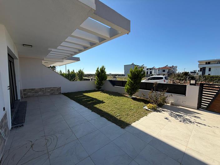 Image No.12-4 Bed Villa for sale