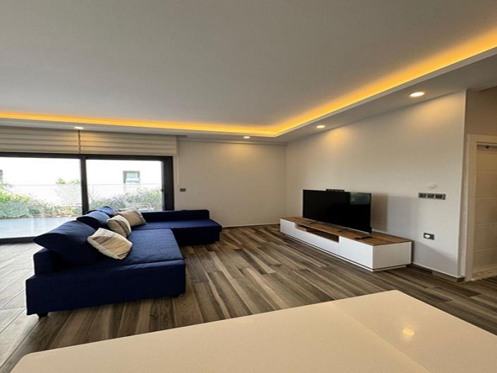 Image No.17-2 Bed Apartment for sale