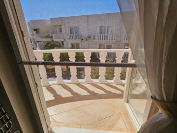 TC1963-balcony-view