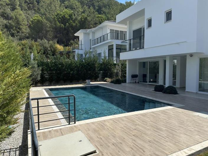 Image No.3-5 Bed Villa for sale