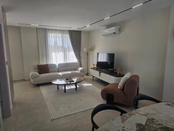TC1991-1-open-plan-lounge-and-dining-area