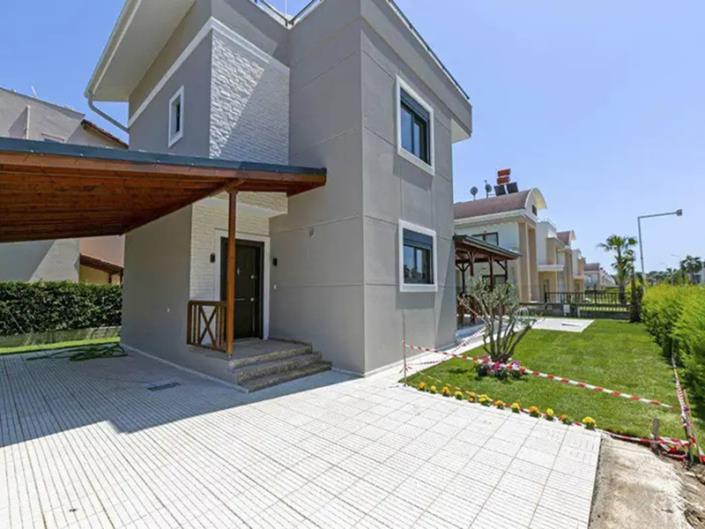 Image No.8-3 Bed Villa for sale