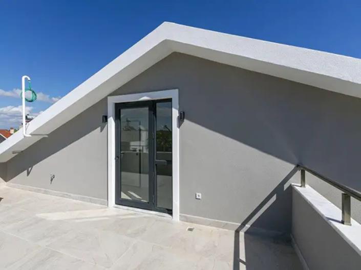 Image No.19-3 Bed Villa for sale