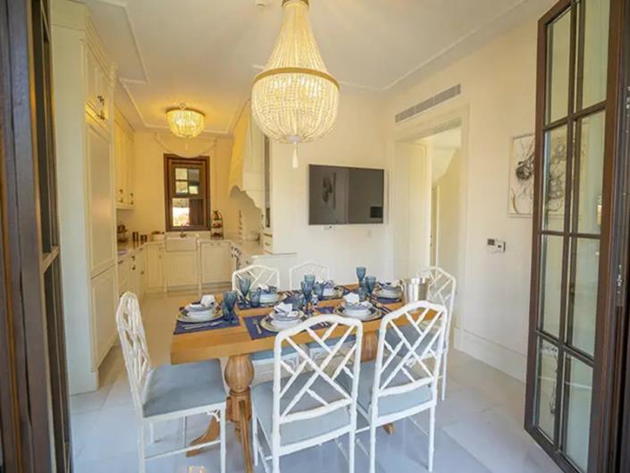Image No.7-5 Bed Villa for sale