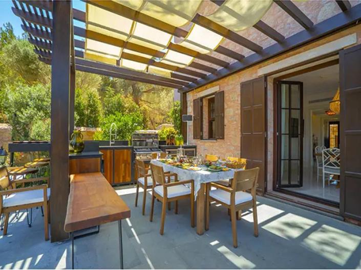 Image No.26-5 Bed Villa for sale