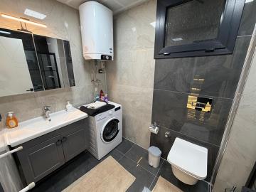 TC2000-family-bathroom