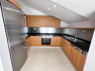 TC2012-fitted-modern-kitchen