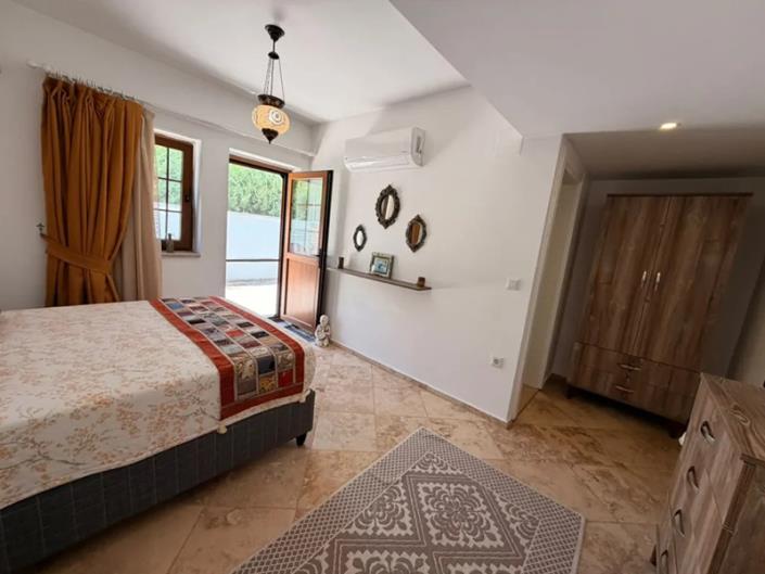 Image No.7-6 Bed Villa for sale
