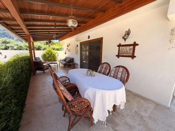 Image No.4-6 Bed Villa for sale