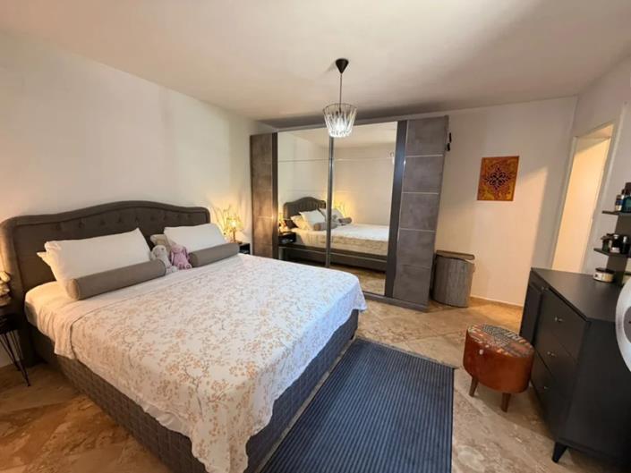 Image No.13-6 Bed Villa for sale