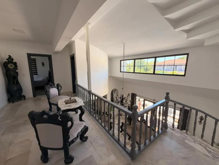 Image No.34-6 Bed Villa for sale