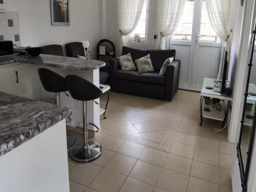 TC2029-open-plan-lounge-and-kitchen