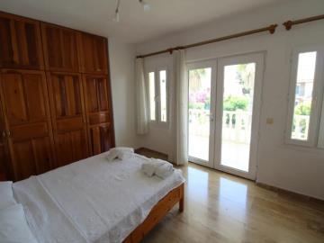 TC2030-spacious-bedroom