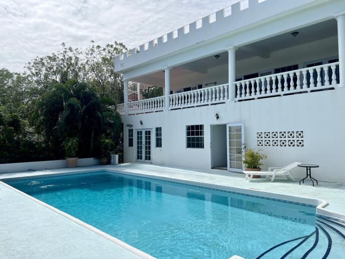 Image No.2-4 Bed Villa for sale