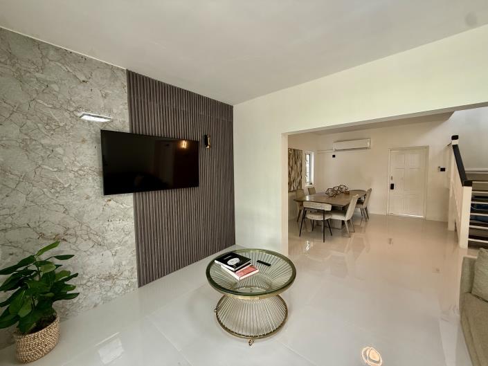 Image No.6-3 Bed Condo for sale