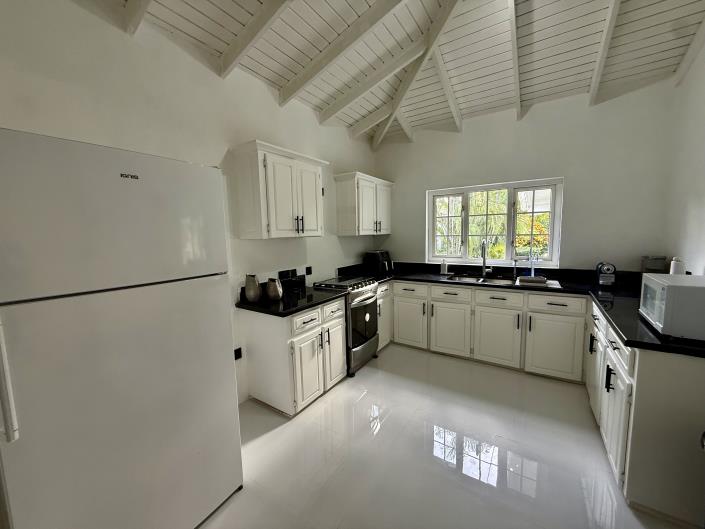 Image No.8-3 Bed Condo for sale