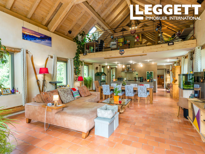Image No.4-5 Bed House for sale