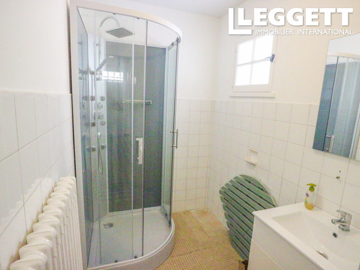 Image No.6-2 Bed House for sale