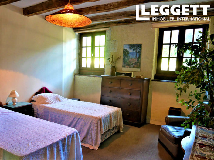 Image No.6-Maison de 5 chambres à vendre à Charente