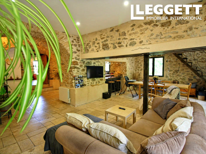Image No.6-7 Bed House for sale