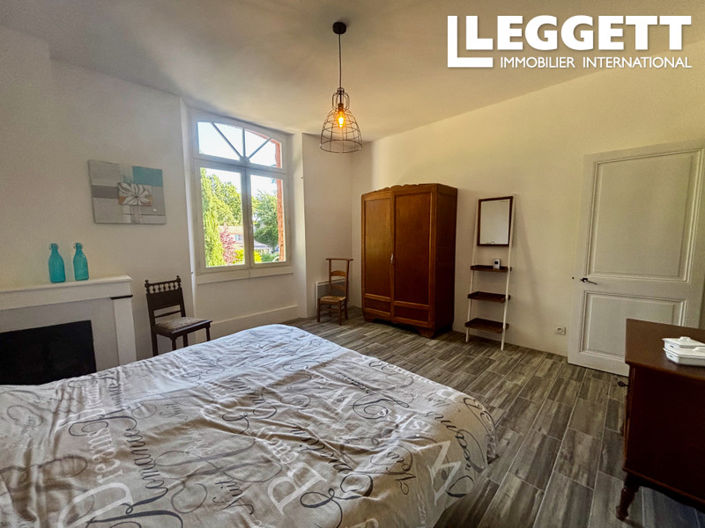 Image No.7-4 Bed House for sale