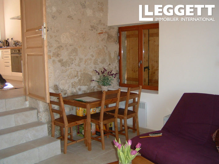 Image No.5-Commercial de 10 chambres à vendre à Saint-Hilaire-de-Lusignan