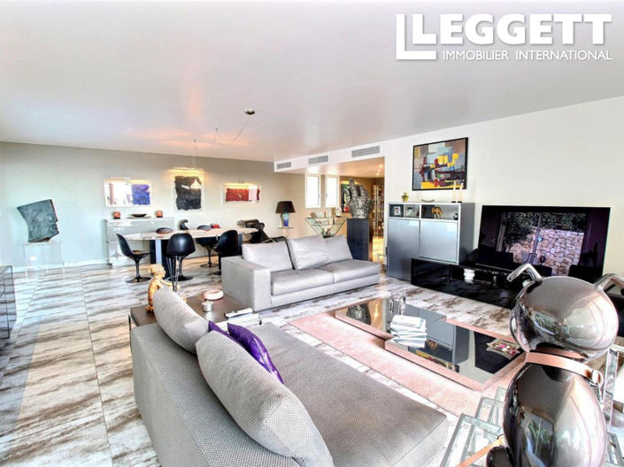 Image No.9-3 Bed Apartment for sale
