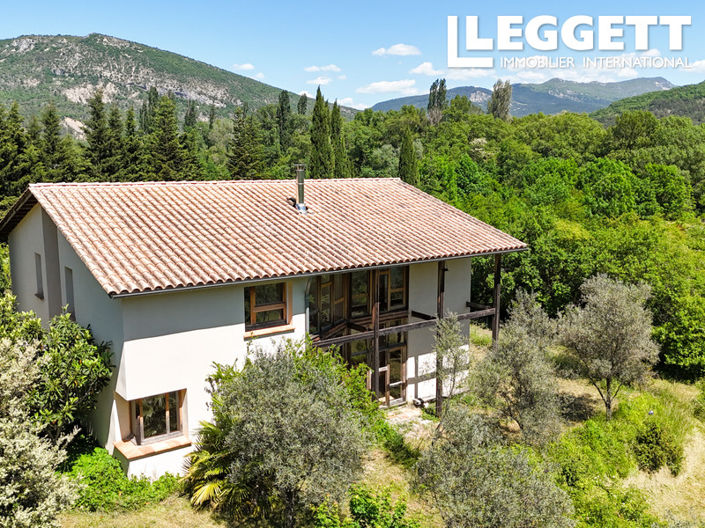 Image No.10-4 Bed House for sale