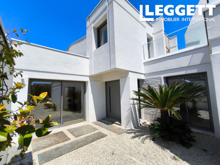 Image No.2-5 Bed House for sale