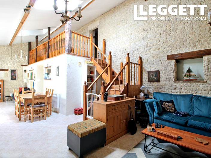 Image No.2-6 Bed House for sale